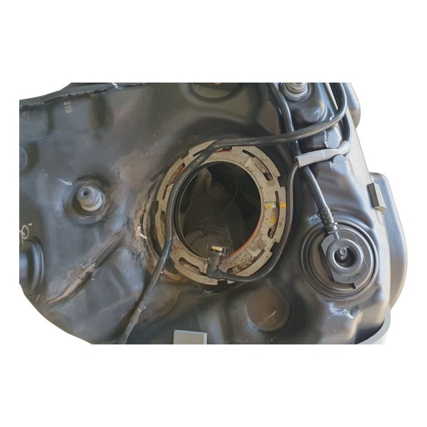 Tanque De Combustível Mercedes C180 2019