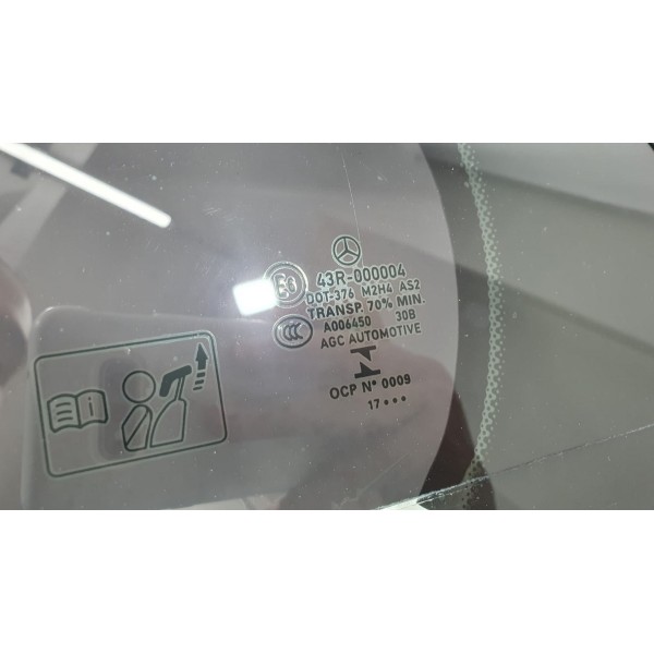 Vidro Fixo Vigia Traseiro Esquerdo Mercedes C180 2019