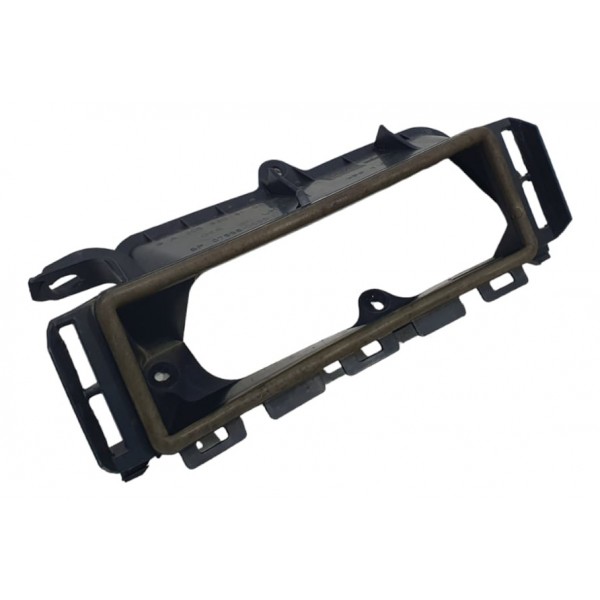Tomada De Ar Cabine Mercedes C180 2019