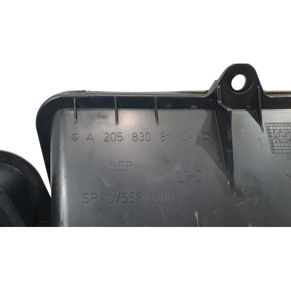 Tomada De Ar Cabine Mercedes C180 2019