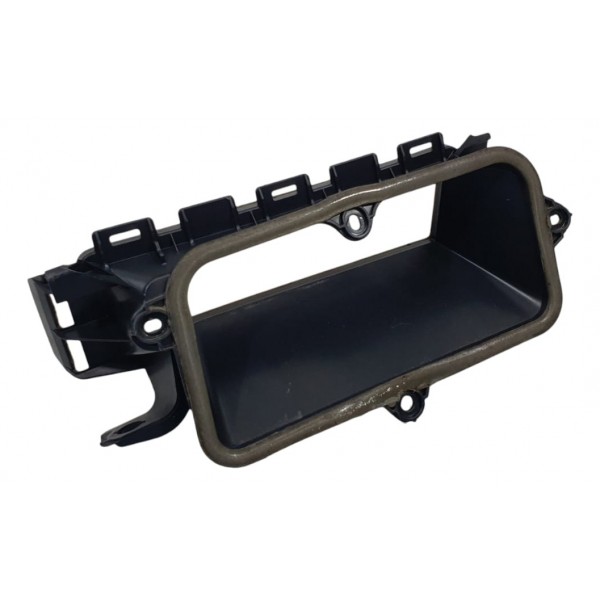 Tomada De Ar Cabine Mercedes C180 2019