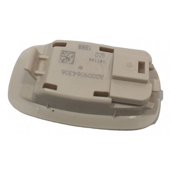 Luz De Cortesia Mercedes C180 2019