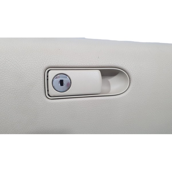 Tampa Porta-luvas Mercedes C180 2019