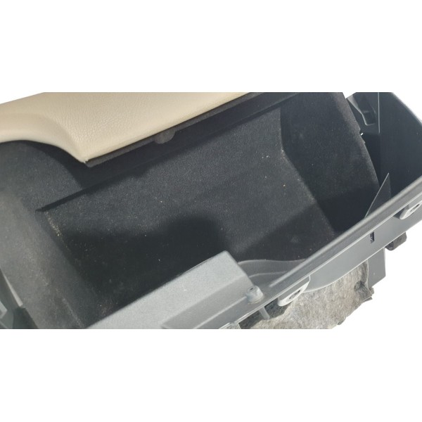 Tampa Porta-luvas Mercedes C180 2019