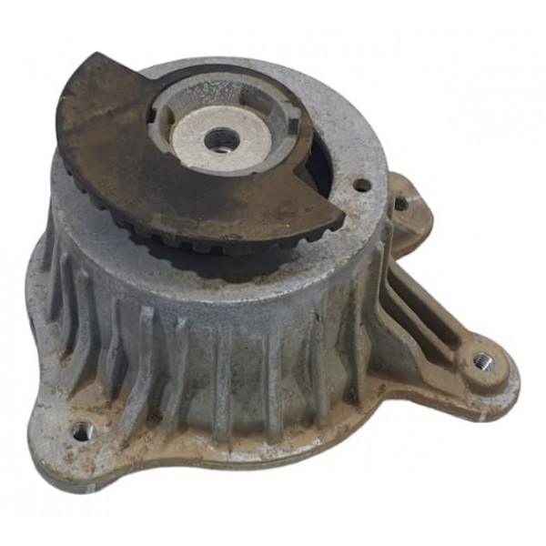 Coxim Motor Lado Direito Mercedes C180 2019