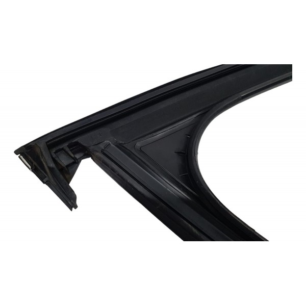 Canaleta Dianteira Esquerda Mercedes C180 2019 Preto