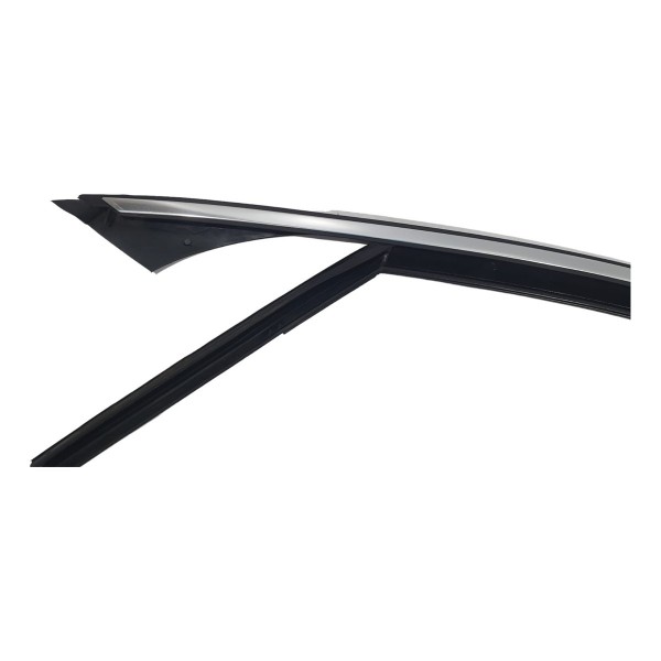 Canaleta Dianteira Esquerda Mercedes C180 2019 Preto