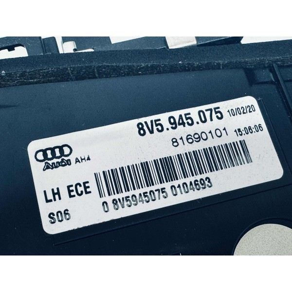 Lanterna Esquerda Tampa Audi A3 Sedan 2019 8v5945075