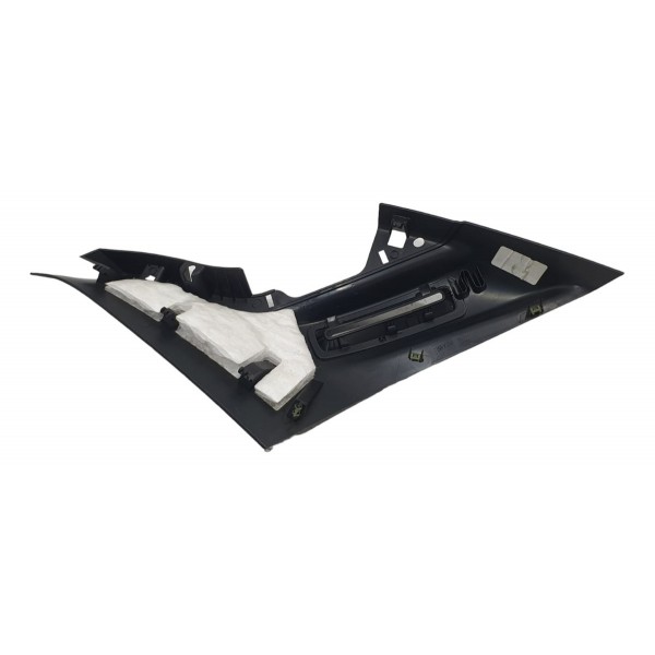 Moldura Coluna Traseira Esquerda Volvo Xc90 T8 Inscrip. 2022 - Preto - Animal Print