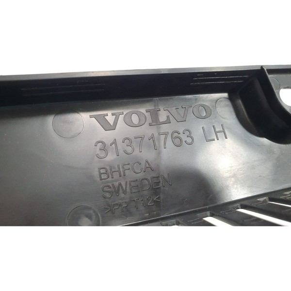 Acabamento Interno Para-lama Esq Volvo Xc90 T8 Inscrip. 2022
