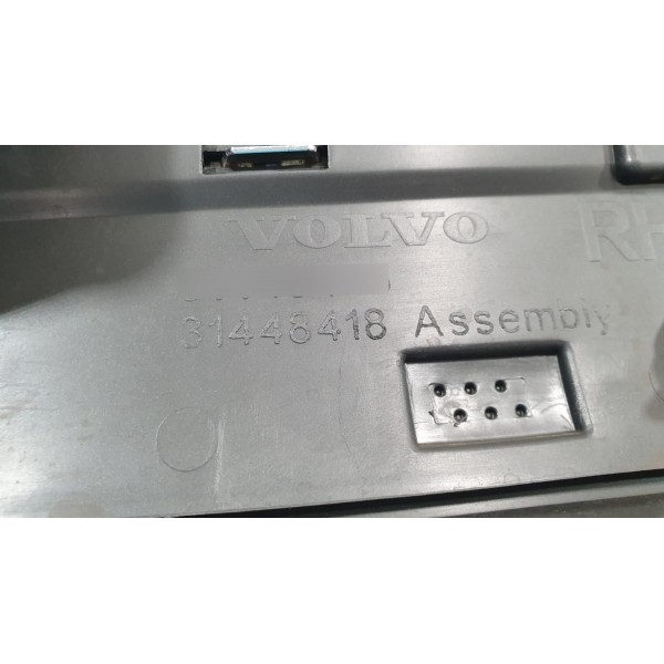 Aplique Inferior Porta Dianteira Direita Volvo Xc90 T8 2022
