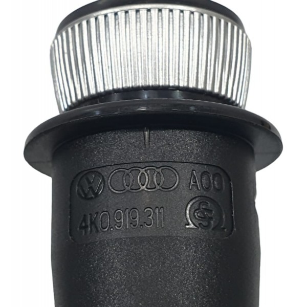 Tampa Tomada 12v Audi Q8 2020