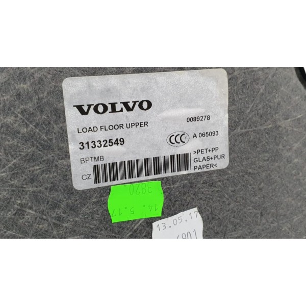 Tampão Porta-malas Volvo V40 2018