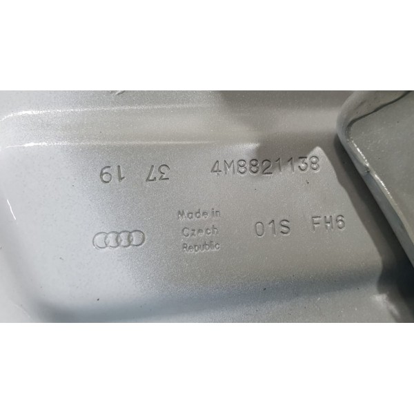 Suporte Para-lama Direito Audi Q8 2020