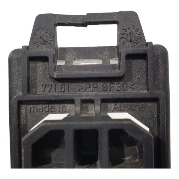 Guia Grampo Para-lama Audi Q8 2020 / Cod: 771.01