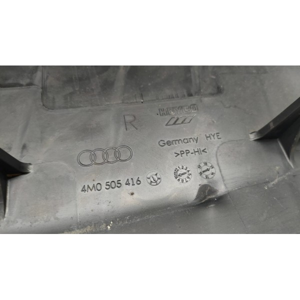 Acabamento Plástico Bandeja Traseira Direita Audi Q8 2020