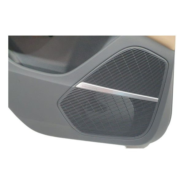 Forro De Porta Traseiro Esquerdo Audi Q8 2020 /4m8867317b