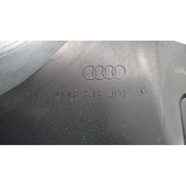 Churrasqueira Acabamento Parabrisa Audi Q8 2020 /4m8819401