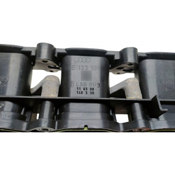 Suporte Coletor Admissão Audi A7 2012