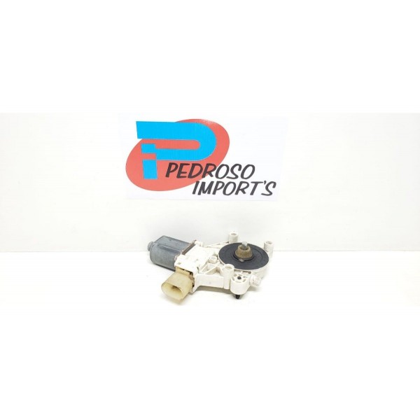 Motor Vidro Elétrico Dianteiro Direito Bmw 130 2010 6927028