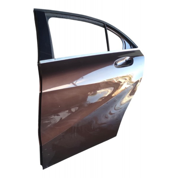Porta Traseira Esquerda Mercedes A 200 2015 (c/detalhe)