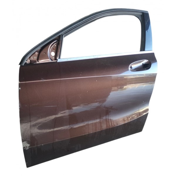 Porta Dianteira Esquerda Mercedes A200 2015 (c/detalhe)