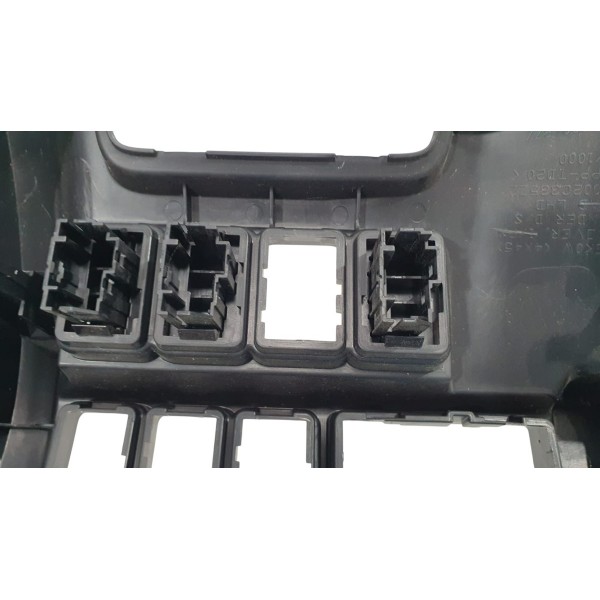 Moldura Botões Painel Mitsubishi Eclipse Cross Hpes 2021