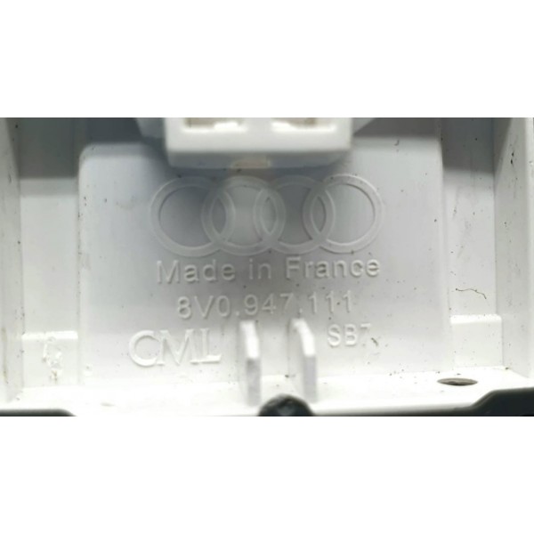 Luz Do Teto Audi A3 Ambiente 1.4 2018 8v0947111