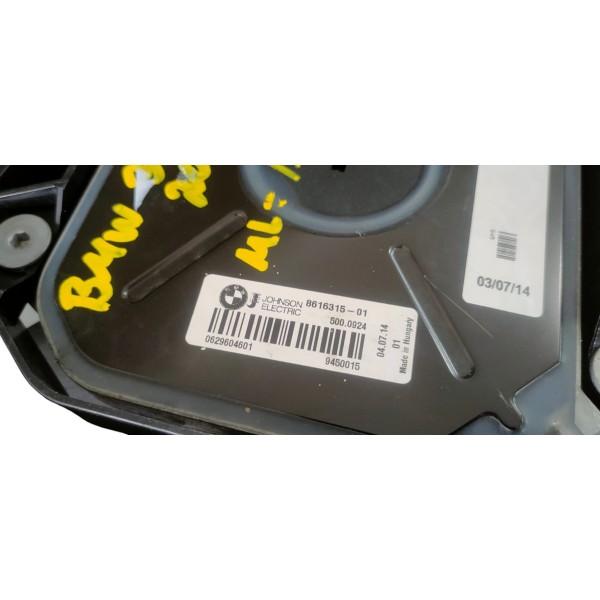 Defletor Ventoinha Bmw 320i 2015 (detalhe)