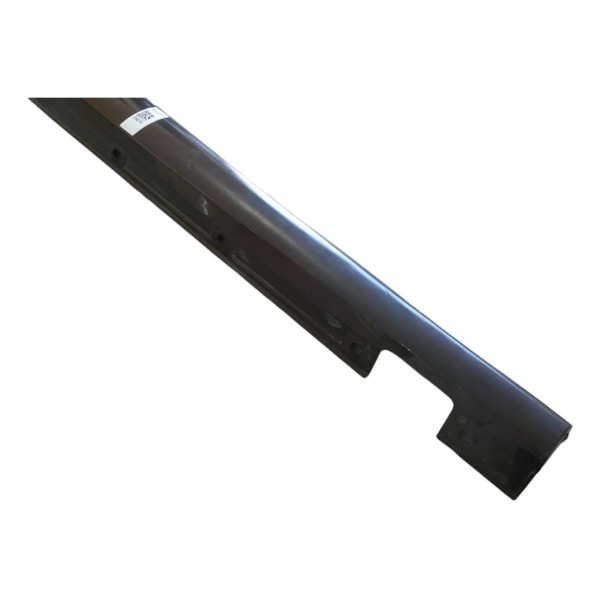 Spoiler Caixa Ar Lado Direito Mercedes A200 2016 ( C/detalhe