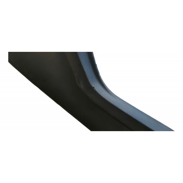 Aplique Para-choque Traseiro Mercedes A200 2016 (c/detalhe)