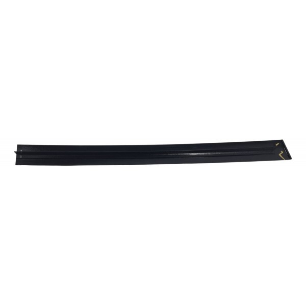 Moldura Friso Do Vidro Traseira Mercedes C200 2016