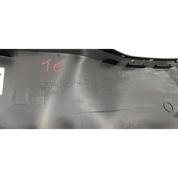 Moldura Porta Tras Esq Luz Cortesia Land R Defender 2.0 2020