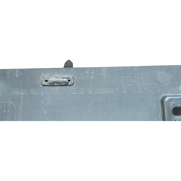 Aplique Friso Portadiant. Dir. Range R. Defender 2020 Avaria