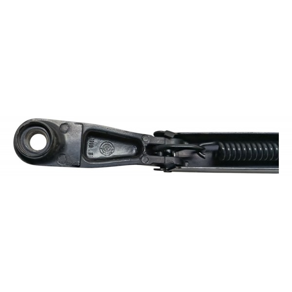 Braço Limpador De Parabrisa Gm Chevrolet Tracker 2017