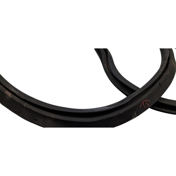 Borracha Porta Traseira Direita Jeep Renegade T270 2023 Preto